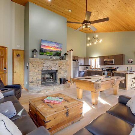 Gatlinburg Mountain Cabin With Hot Tub, Deck And Games 외부 사진