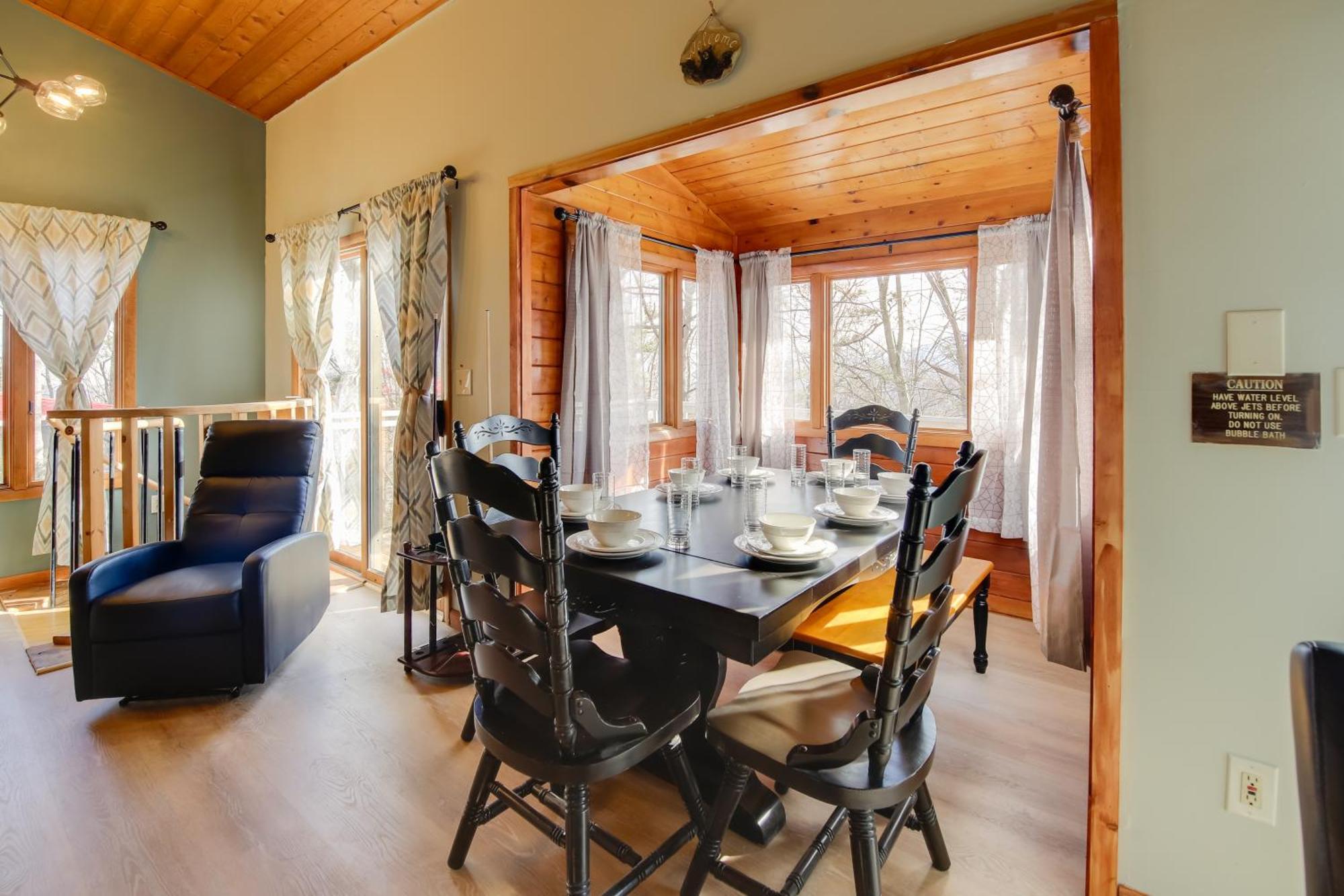 Gatlinburg Mountain Cabin With Hot Tub, Deck And Games 외부 사진